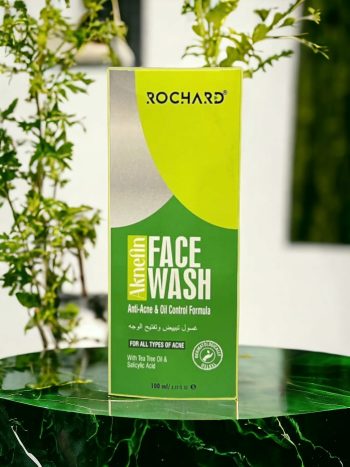 Akne Fin Face Wash